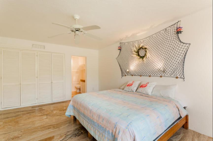 Laguna Beach Apartment *