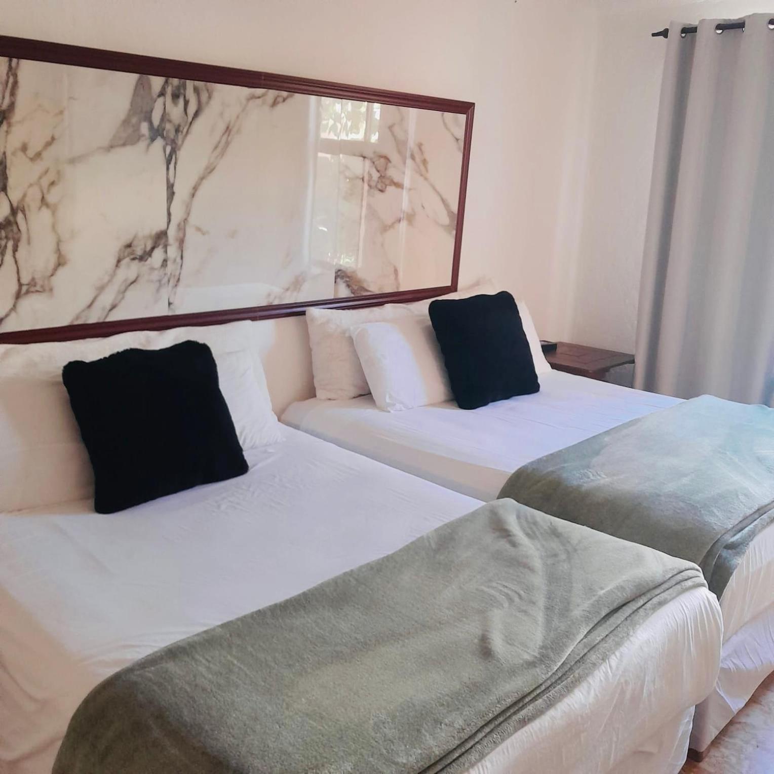 Laguna Beach Apartment Cancún