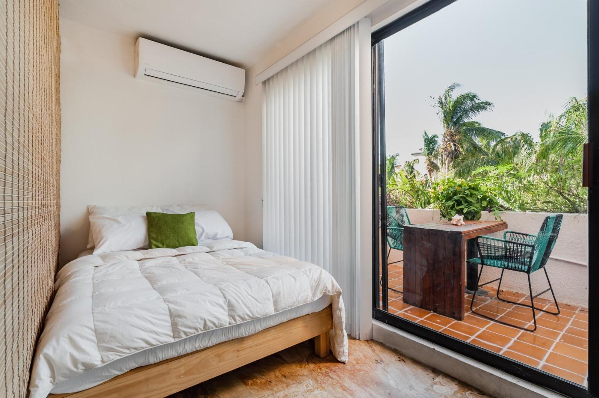 Laguna Beach Apartment Cancún